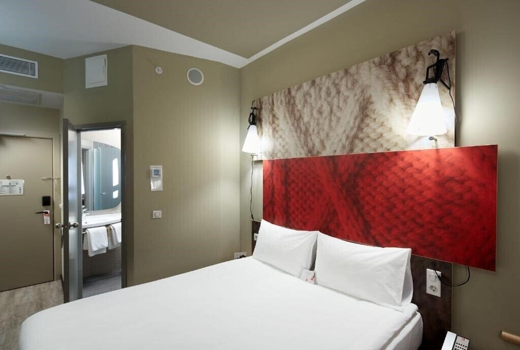 Фото Ibis Hotel Konya 3*
