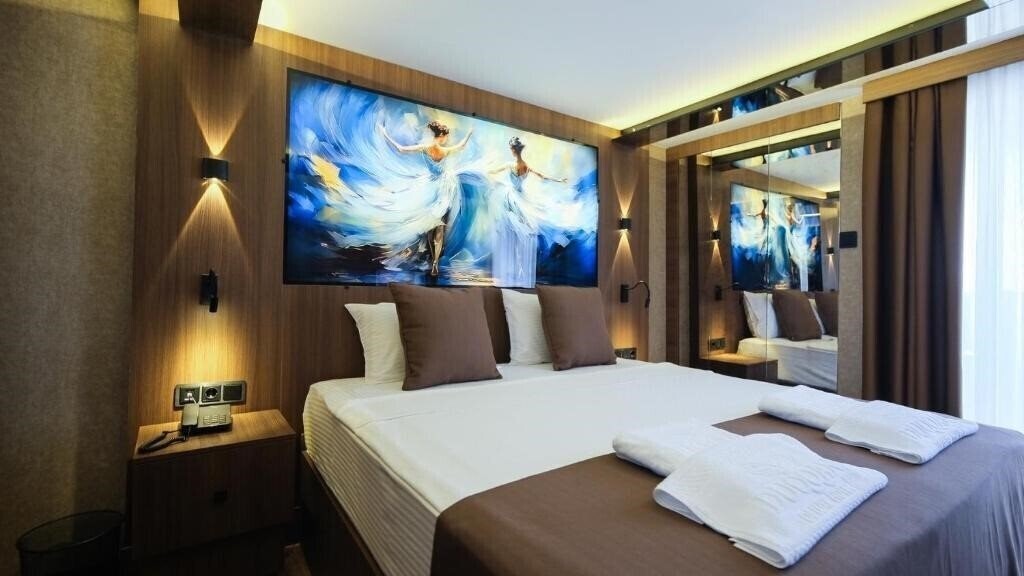 Фото Duqqan Deluxe Hotel (ex. Dabaklar Hotel) 4*