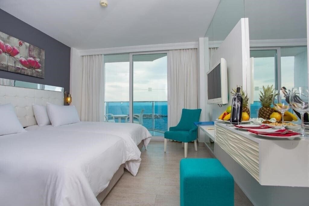 Фотографія Le Bleu Hotel & Resort (ex. Festival Hotel Kusadasi) 4*