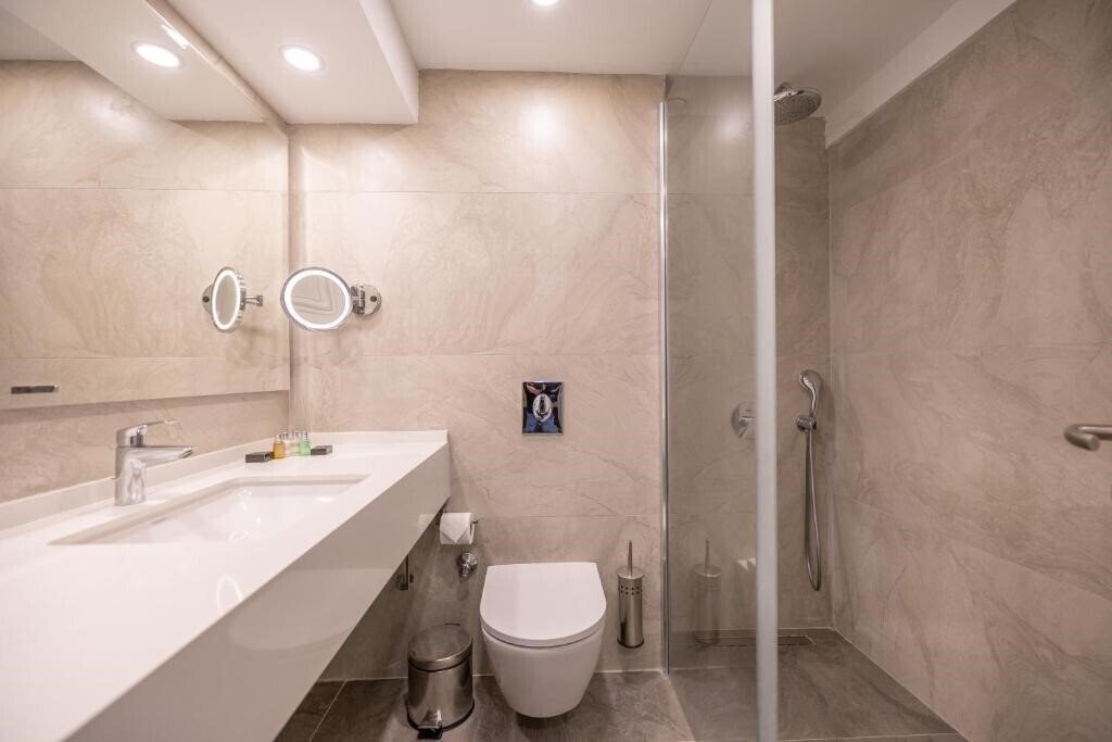 Фотографія Proxima Hotel (ex. Proxima Hotel Kusadasi, La Santa Maria Hotel, Sole Hotel Santa Maria, Luana Hotel Santa Maria, Vera Hotel Santa Maria) 4*