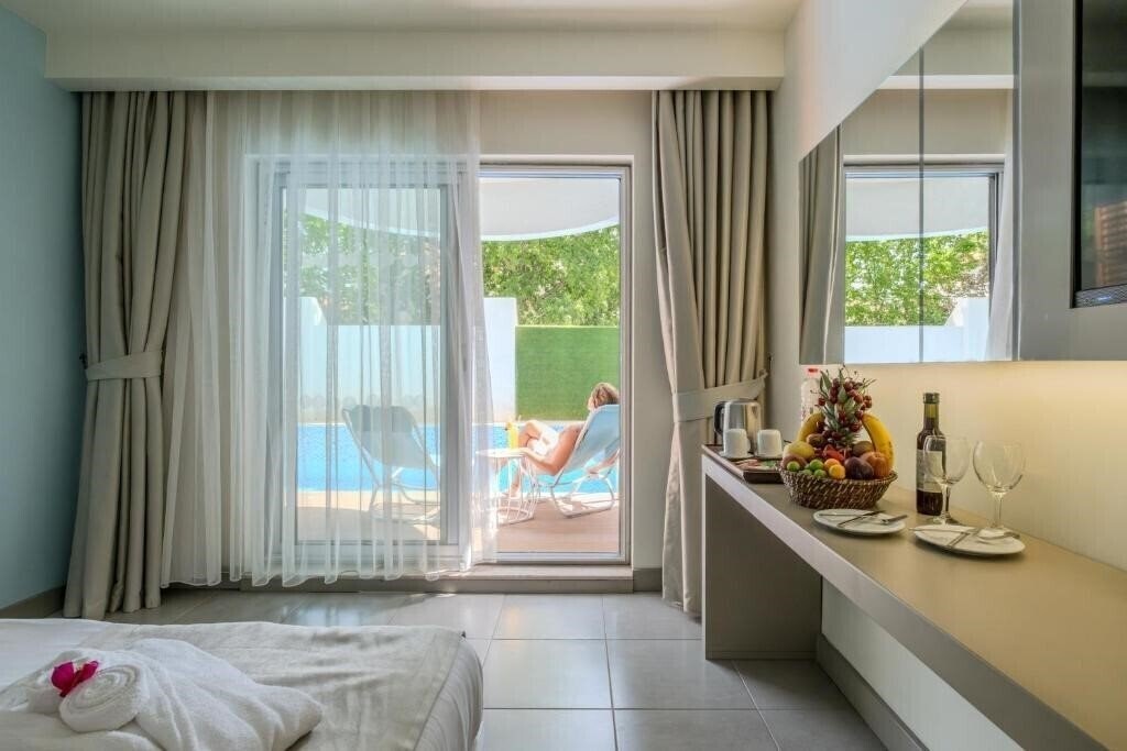 Готель Flora Garden Ephesus 5*