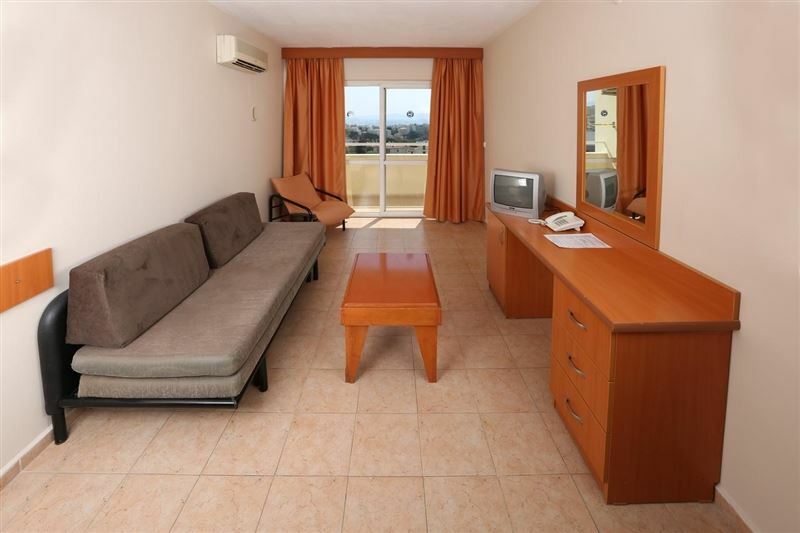 Отель Tuntas Apart Hotel Kusadasi 4*