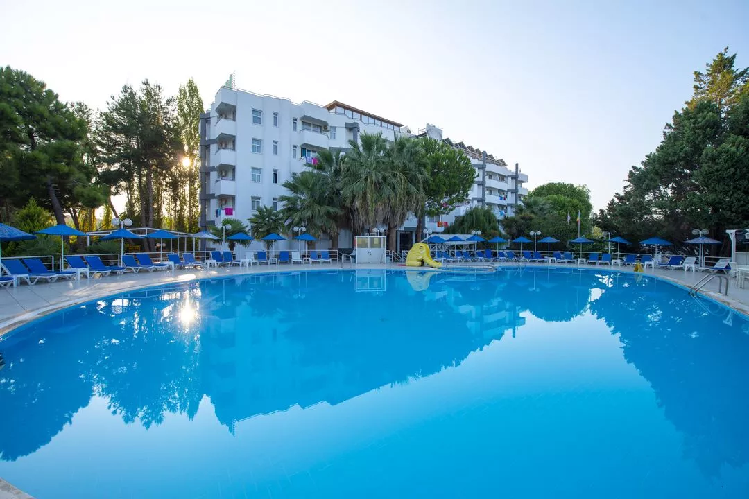 Отель Flora Suites Hotel (ex. Flora Hotel Suites, Flora Hotel & Apart) 3*