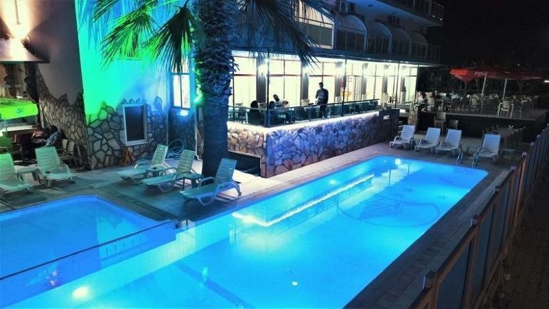 Фотографія Fiskos Beach Hotel (ex. La Perla Beach) 3*