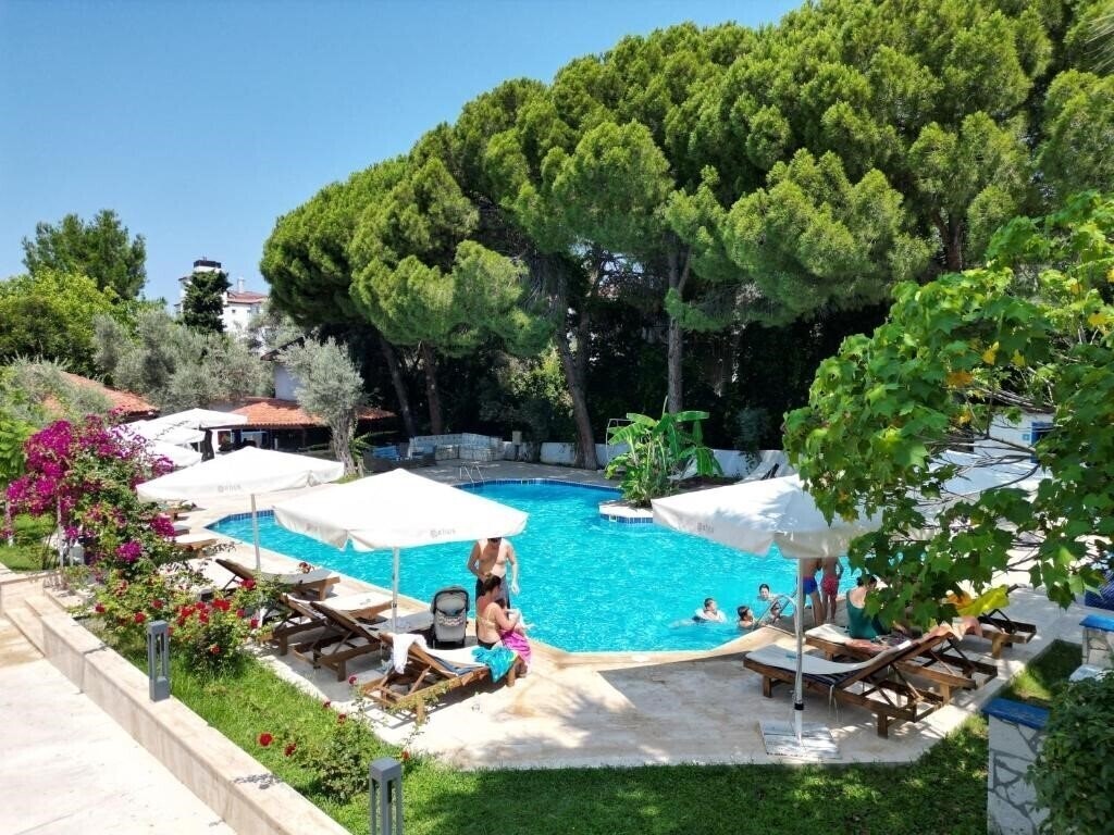 Изображение Risus Garden Marina Hotel 3*