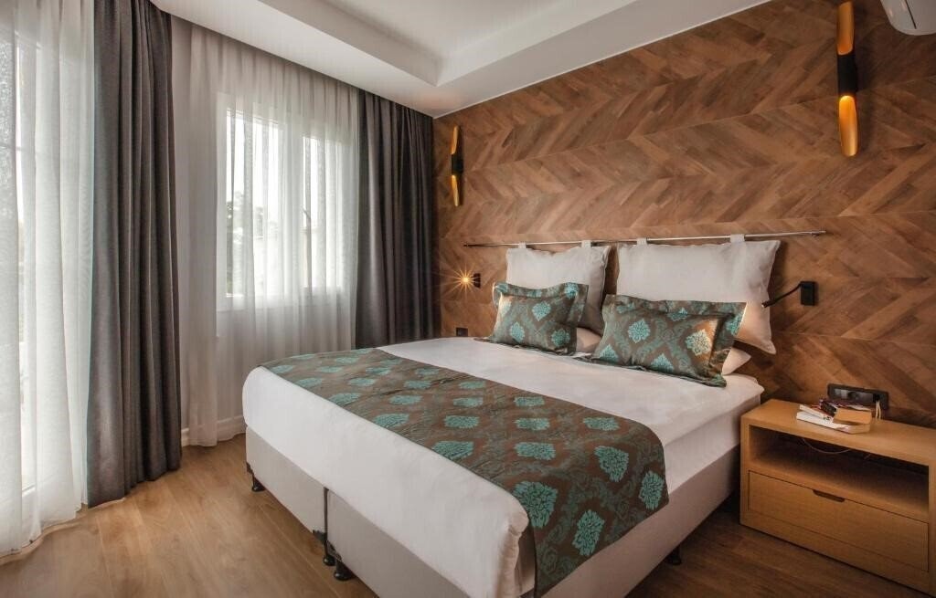 Фото Eliada Hotel 3*