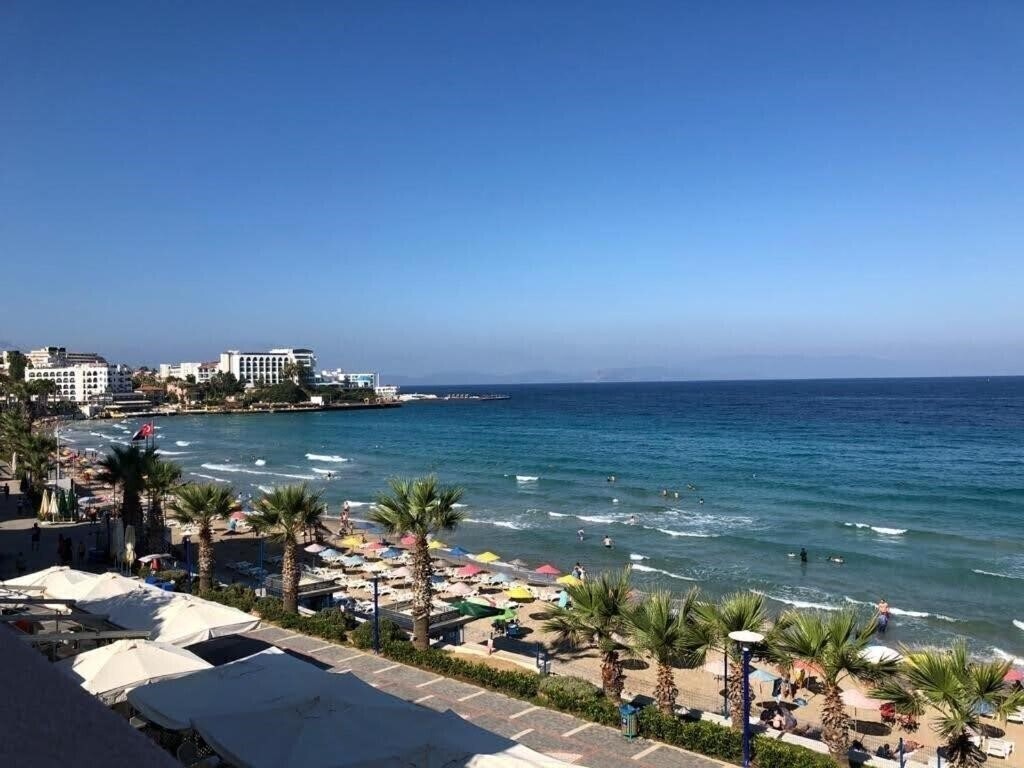 Отель Ladies Beach Hotel 3*