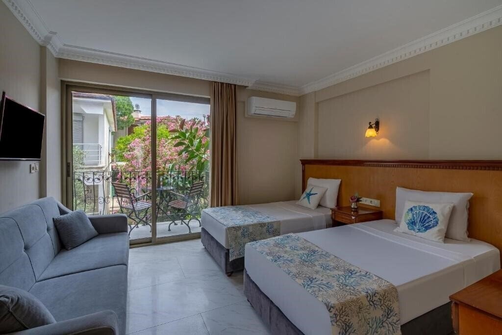 Картинка Rosy Suites Hotel 2*
