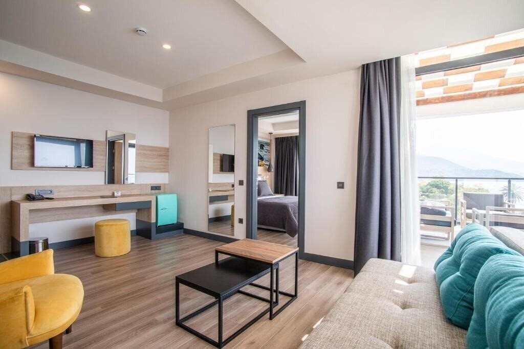 Изображение Maia Luxury Beach Hotel & SPA 5*