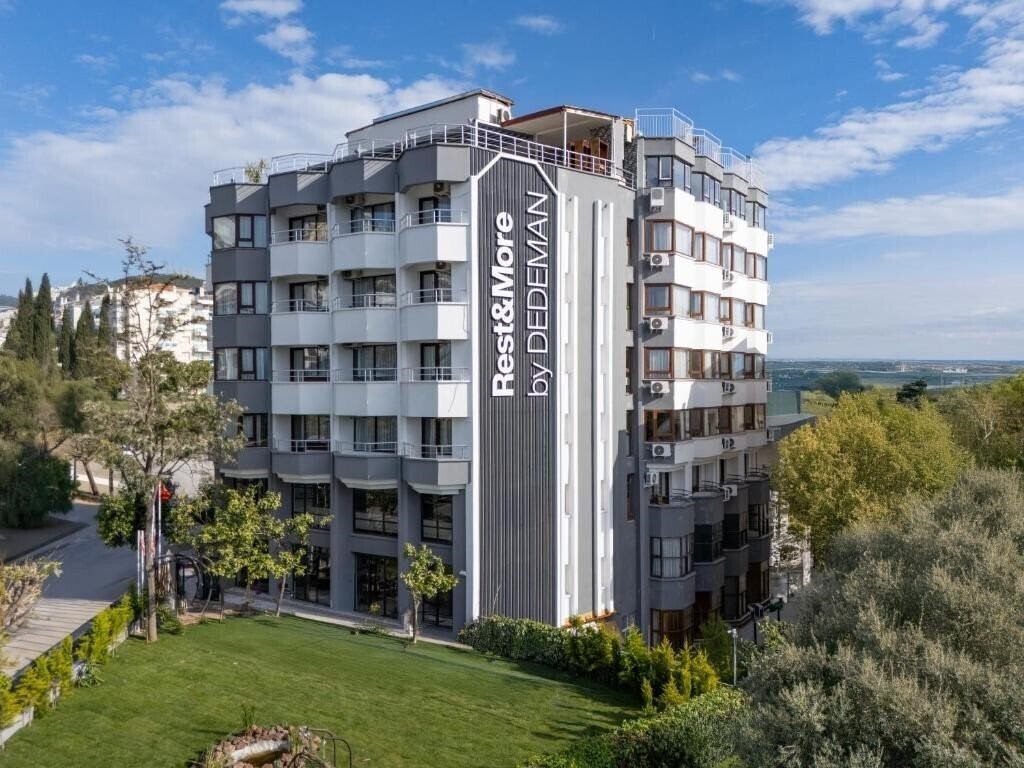 Готель Rest & More by Dedeman (ex. Queen Marin Hotel, Grand Hotel Kurdoglu) 4*