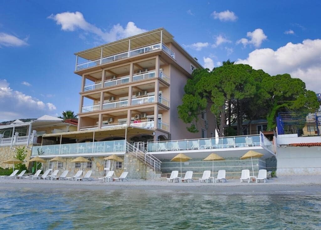 Готель Melis Hotel 3*