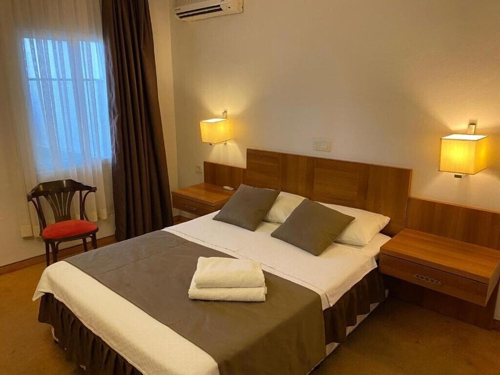Фотографія Melis Hotel 3*