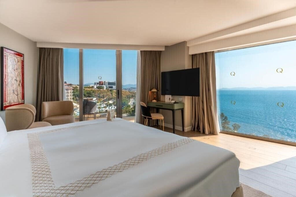 Фотография Qlusive Hotel 5*