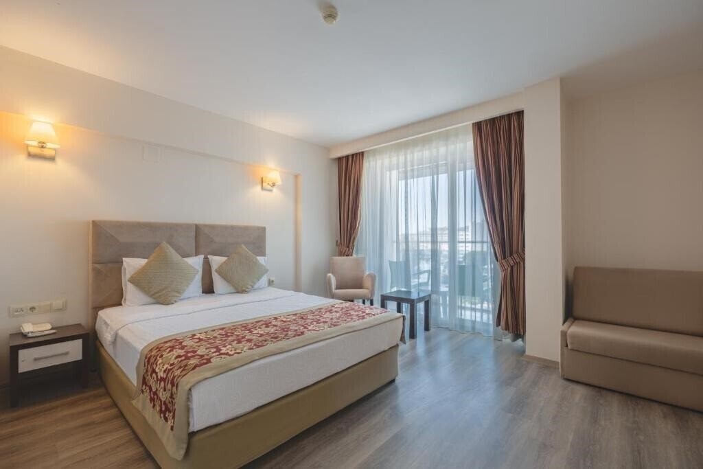 Фото The Gap Hotel Kusadasi 4*