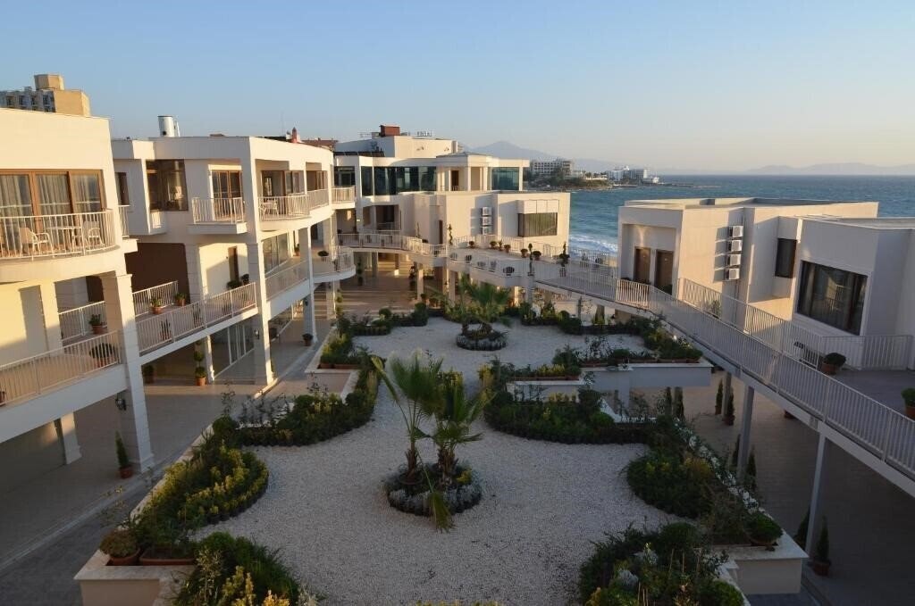 Картинка Ladies Beach Suite Hotel (ex. Ladies Beach Residence) 5*