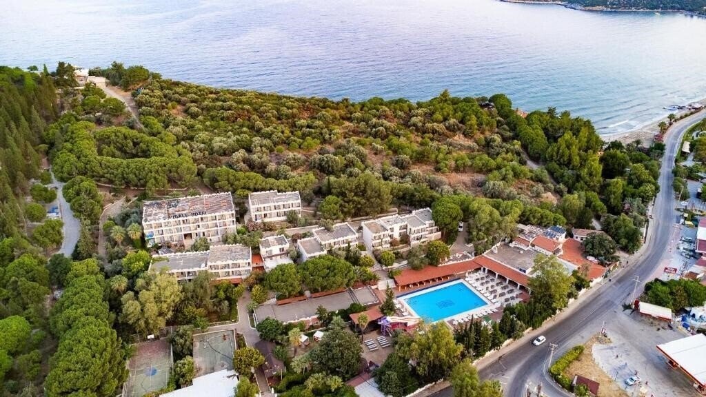 Отель Pigale Beach Resort 3*