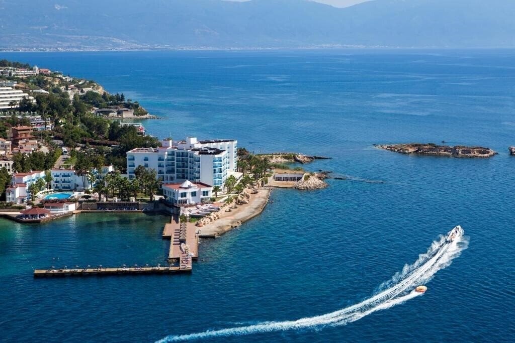 Отель Le Bleu Hotel & Spa (ex. Noa Hotels Kusadasi) 5*