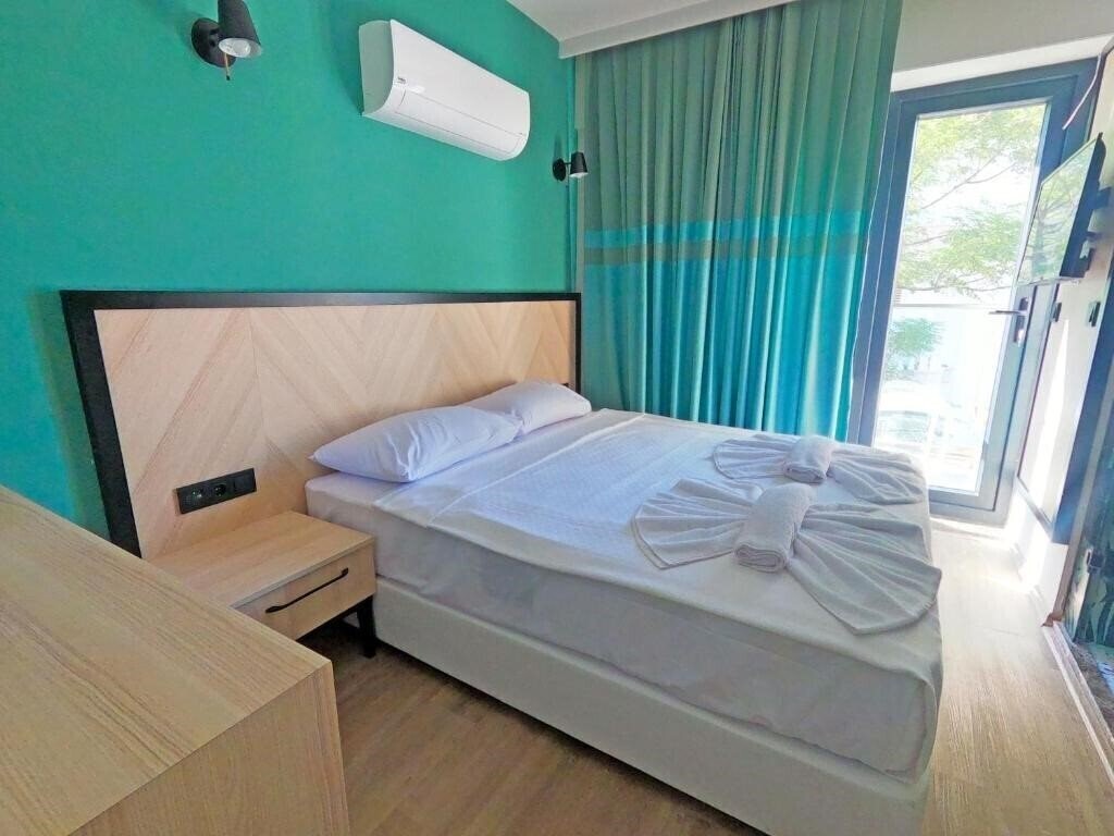 Готель Yeshill Boutique Hotel & Beach 3*