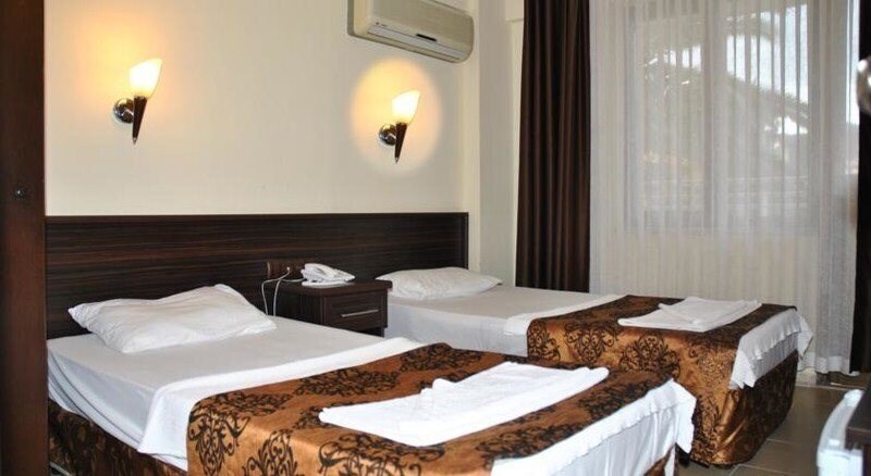 Фото Green Palm Hotel 2*