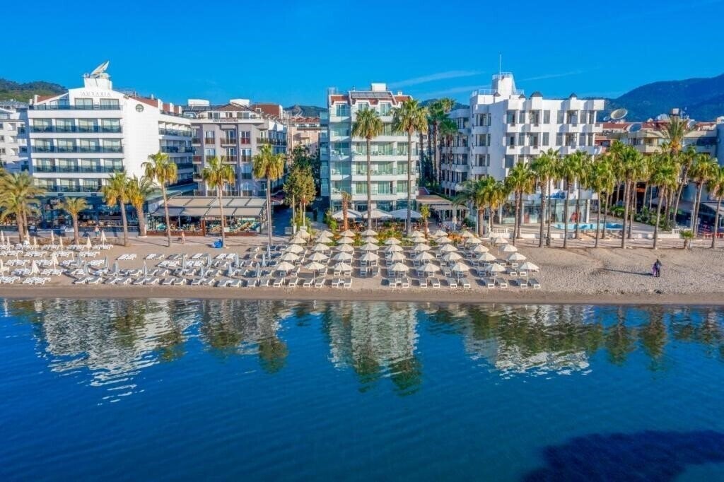 Готель Marmaris Begonville Beach 4*