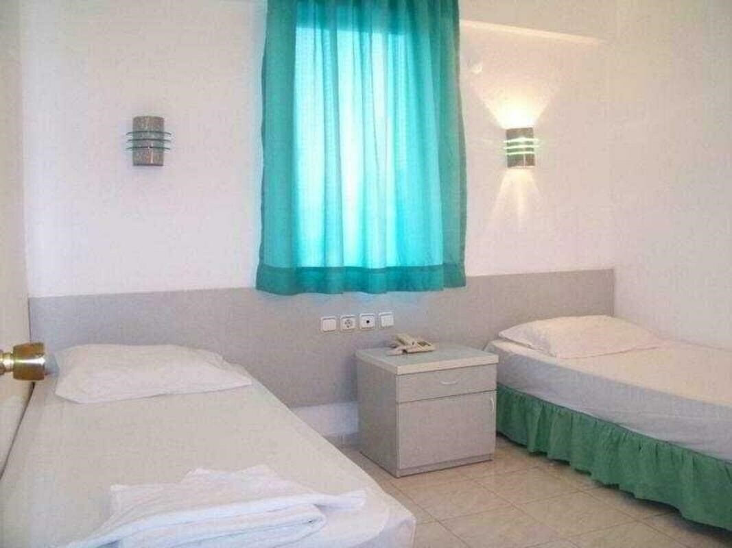 Фото Club Caprice Suites 3*