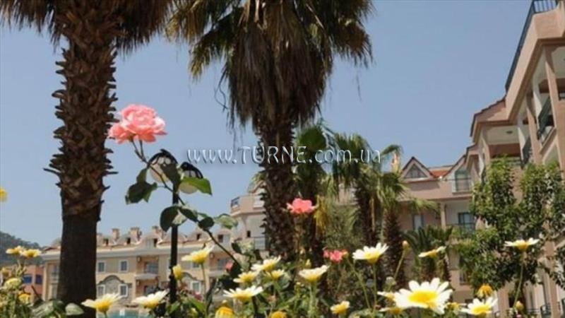 Готель Club Caprice Suites 3*