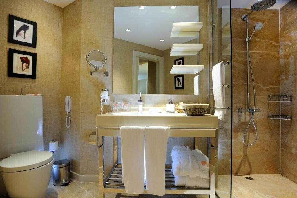 Фотографія Elegance Hotels International 5*