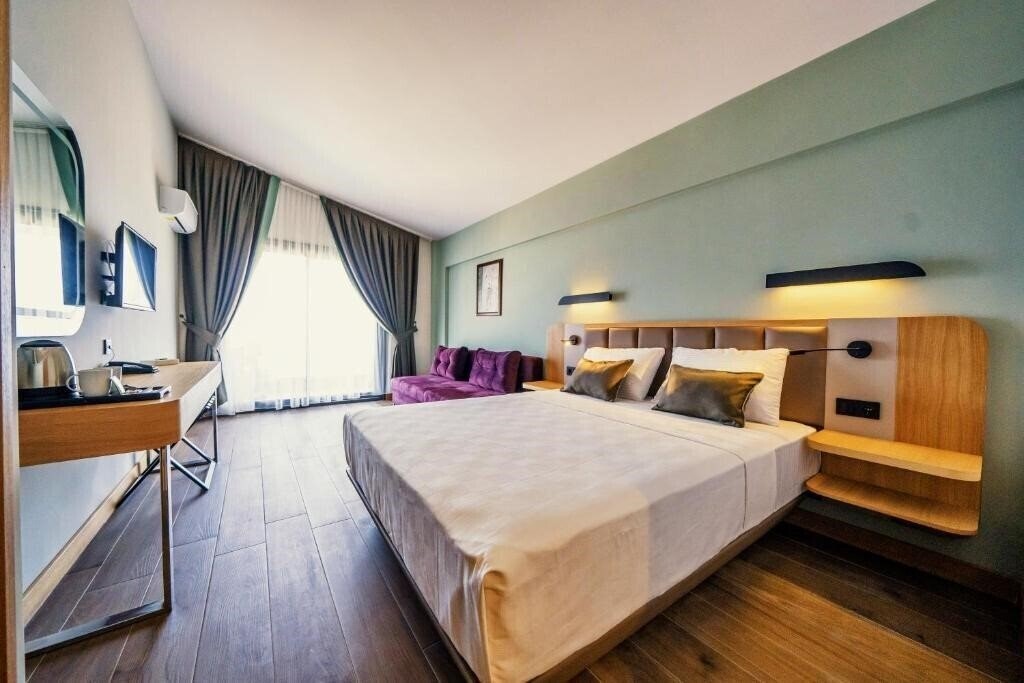 Фото Premier Nergis Beach Hotel 4*