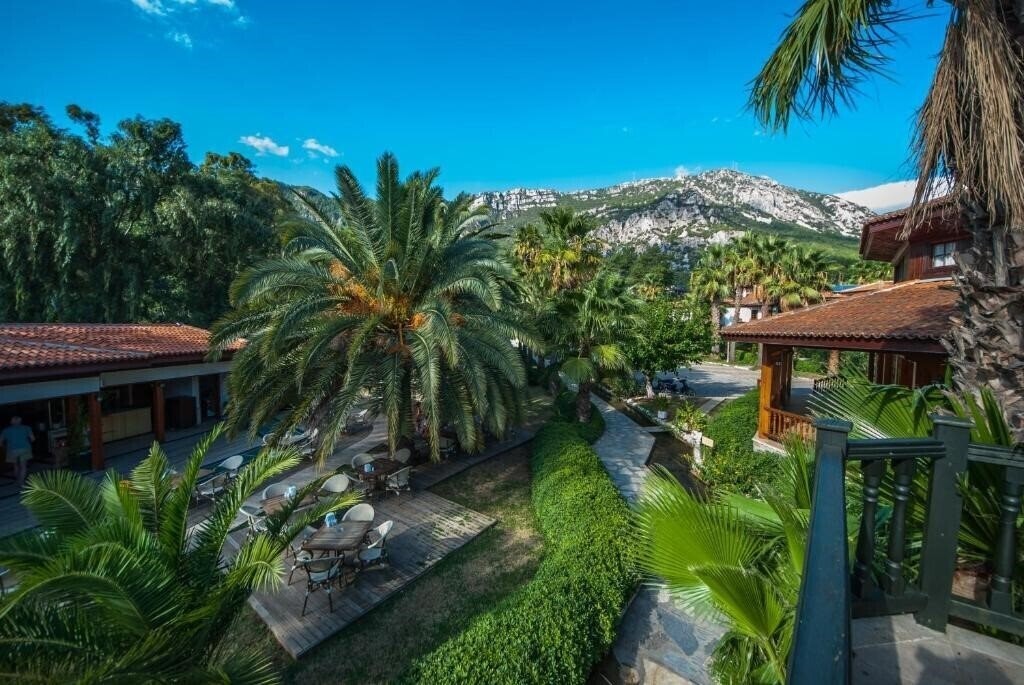 Фотография Yucelen Hotel Akyaka 4*