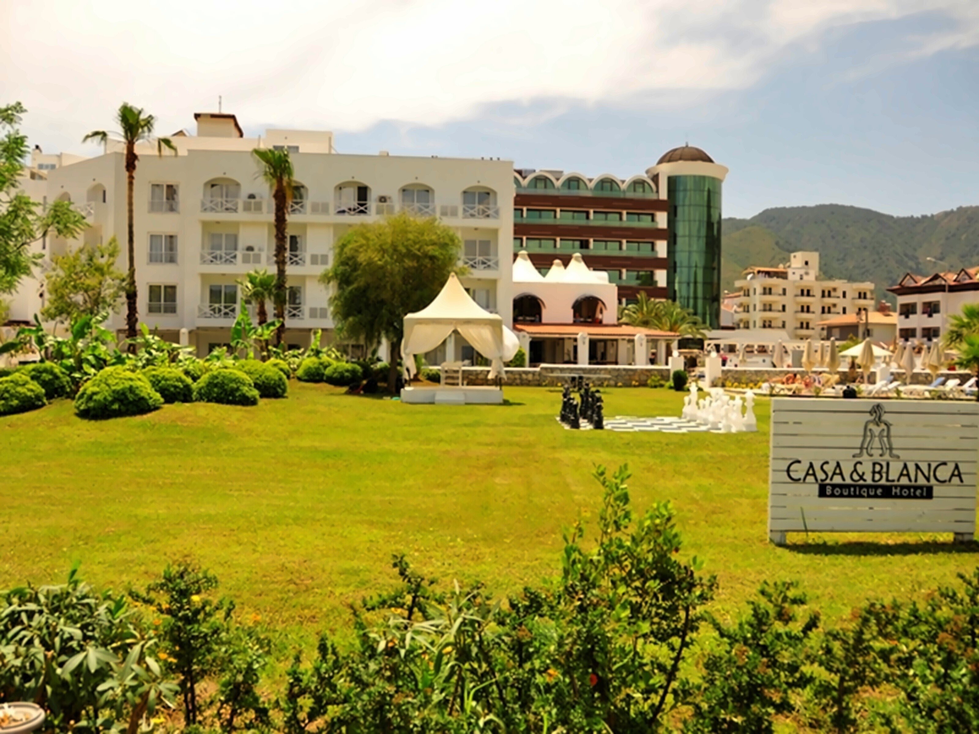 Готель Casa Blanca Beach Hotel 3*