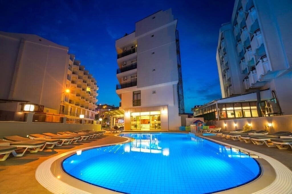 Отель Seren Sari Hotel 3*
