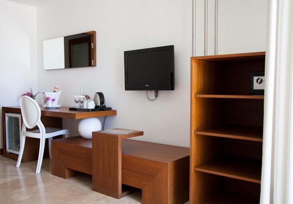 Картинка Flow Datca Surf & Beach Hotel 4*