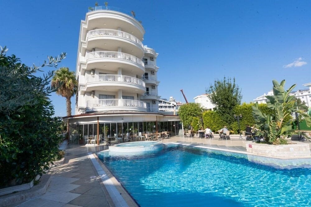 Готель Romance Hotel 4*