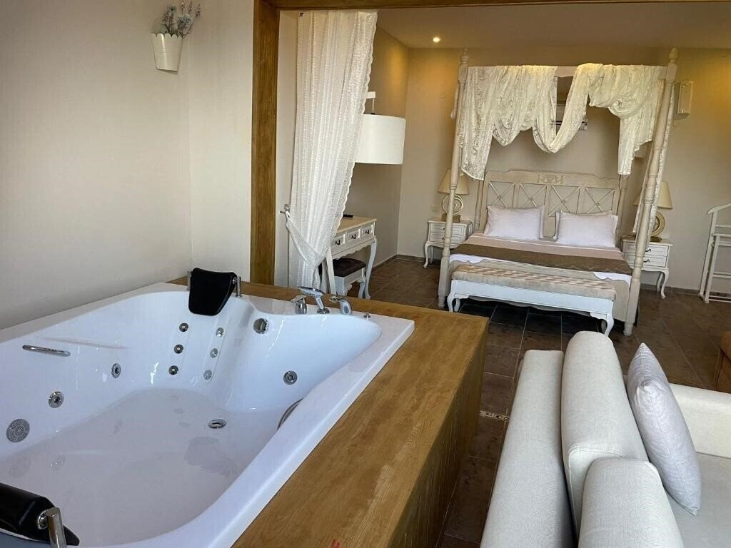 Фотографія Alya Villa Boutique Otel 3*