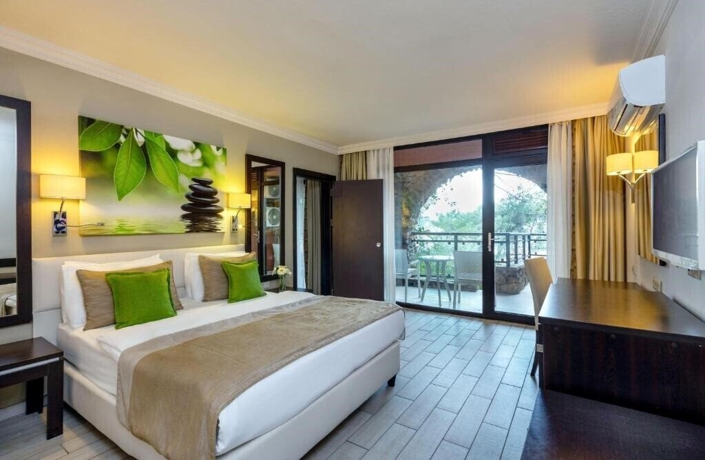 Фотография Marmaris Bay Resort by MP Hotels 5*