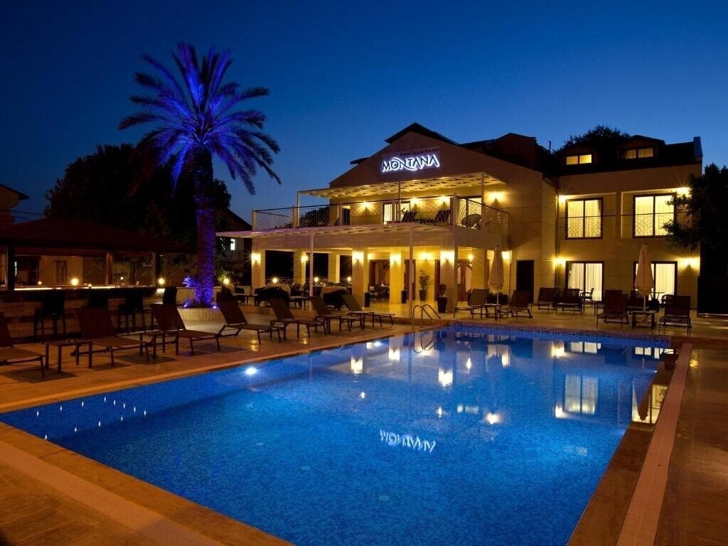 Готель Boutique Hotel Montana 3*