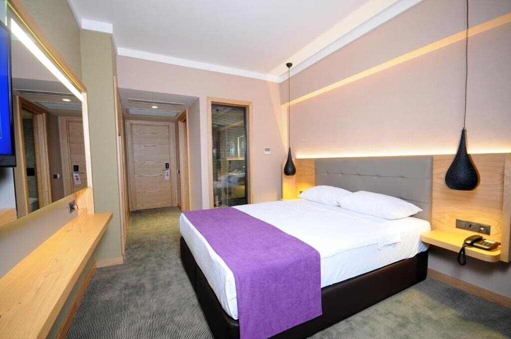 Фото Candan City Beach Hotel 3*