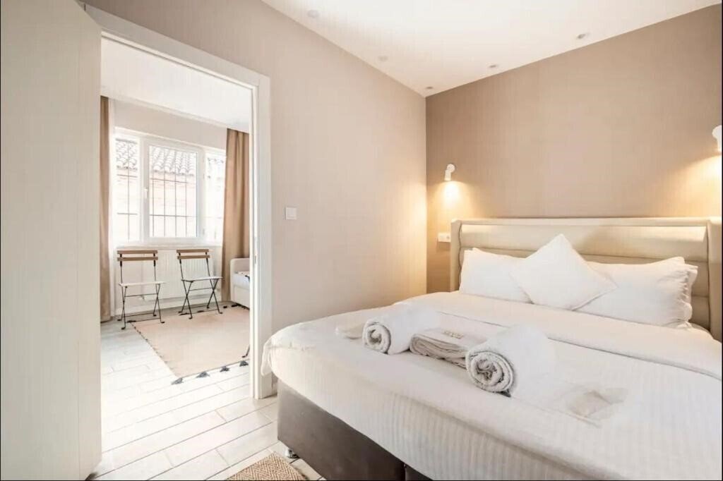 Готель Evin 3*