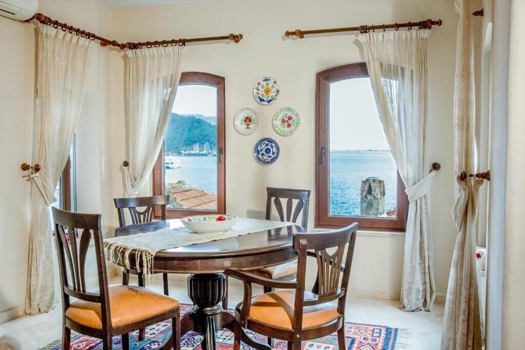 Фото Two Stone Homes Metis 4*