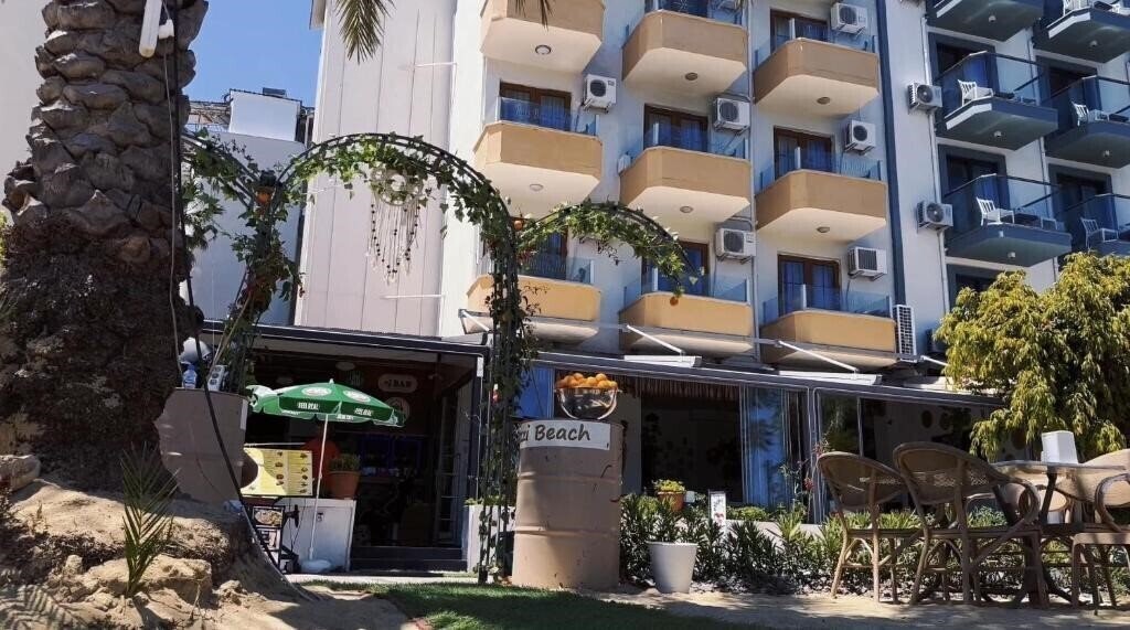 Отель Reis Beach Otel 3*