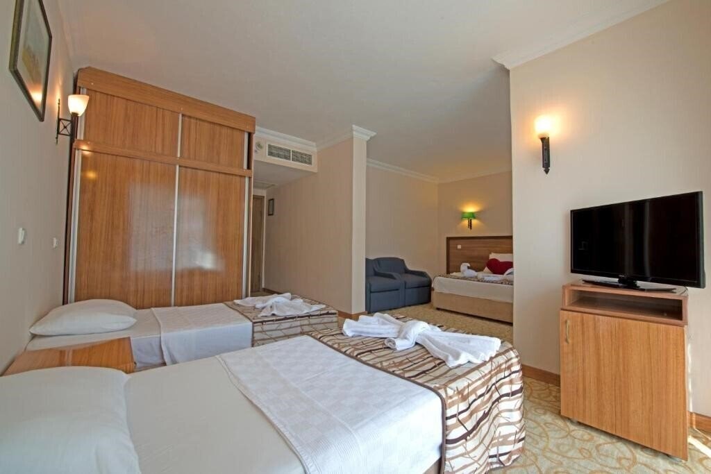 Отель Green Nature Resort & SPA Hotel 5*
