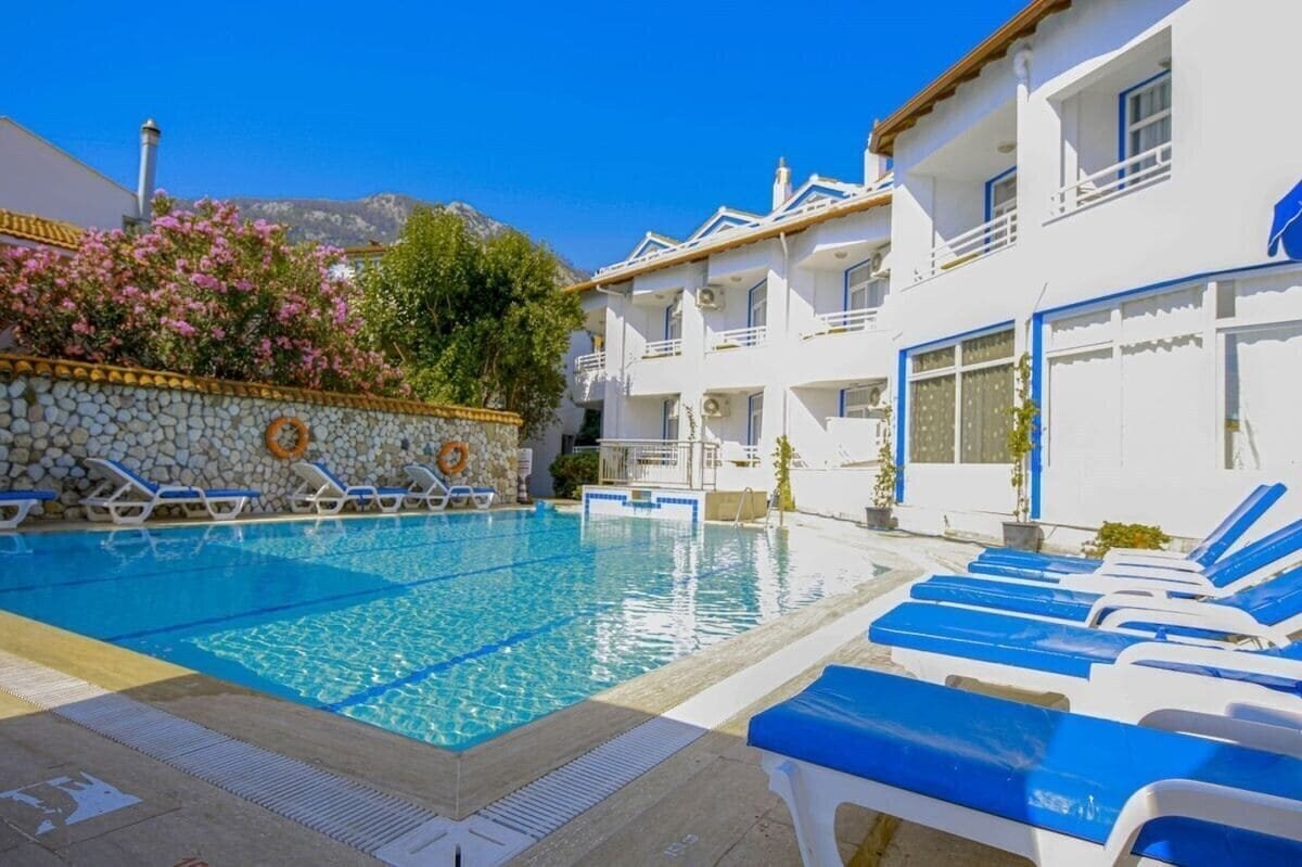 Фотографія Zeybek Beach Hotel 3*