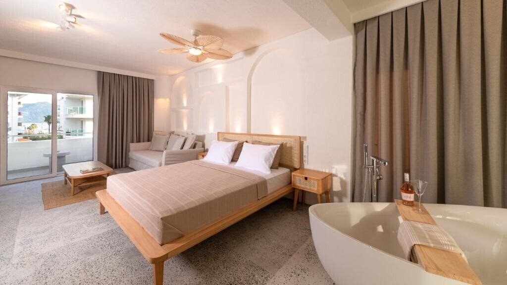 Фотографія L Olive Homes 3*