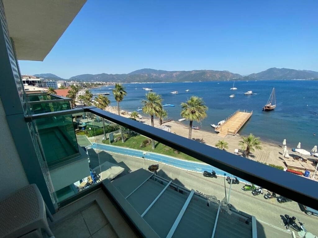 Фото B&B Yuzbasi Beach (ex. Bliss Beach, Yuzbasi Hotel) 3*