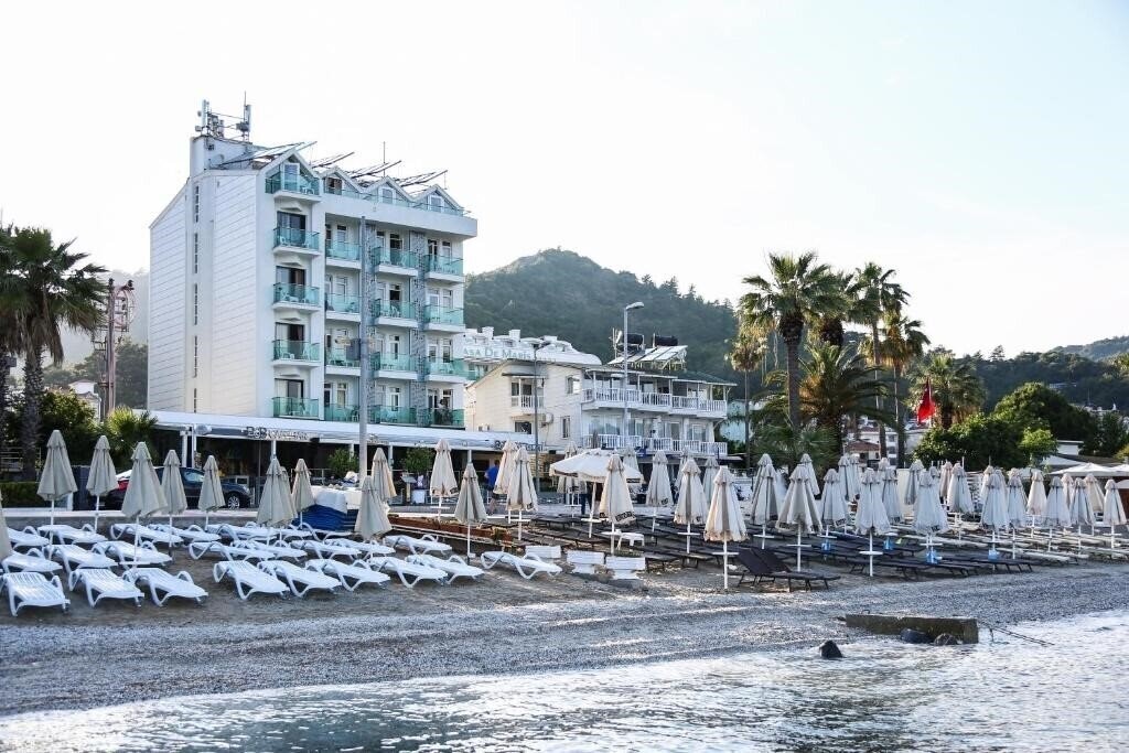 Фотографія B&B Yuzbasi Beach (ex. Bliss Beach, Yuzbasi Hotel) 3*