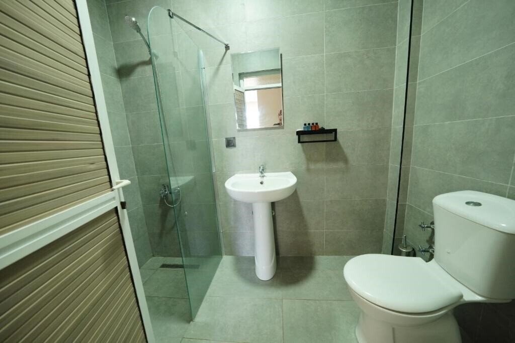 Картинка Chillos Beach Hotel & Lounge 3*