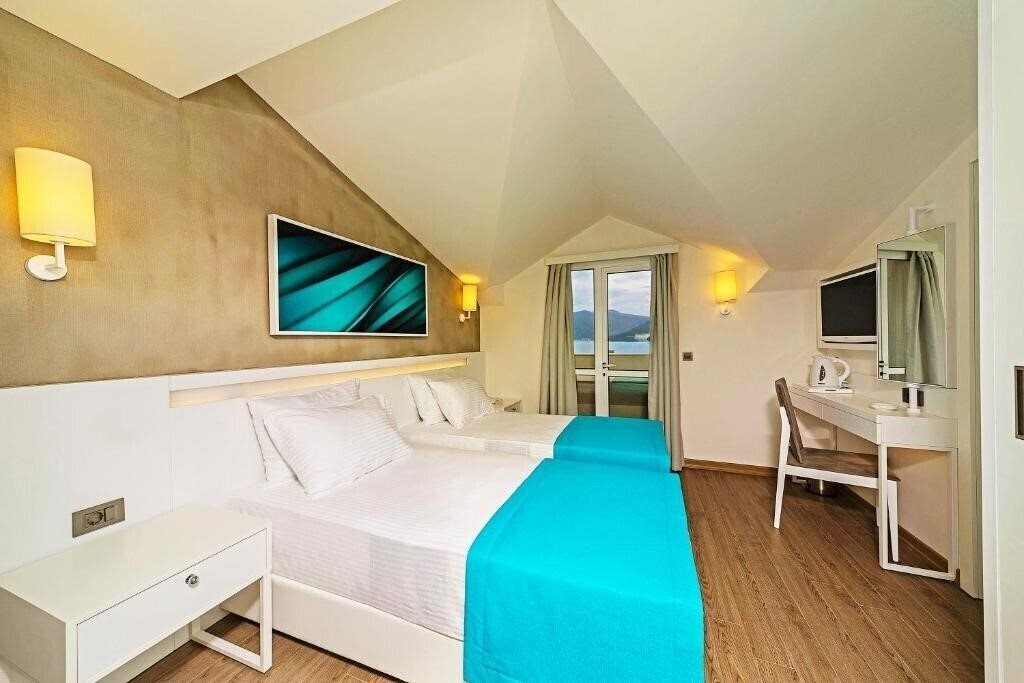 Фото Poseidon Hotel 4*