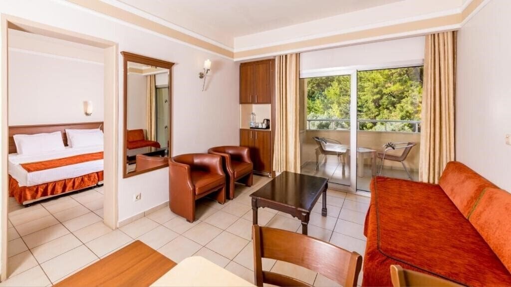 Изображение Julian Forest Suites 4*