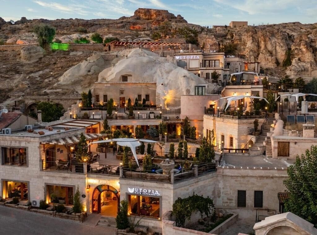 Готель Utopia Cave Hotel 5*