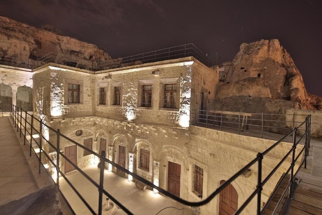 Фотографія Taru Cave Suites S-Class 3*